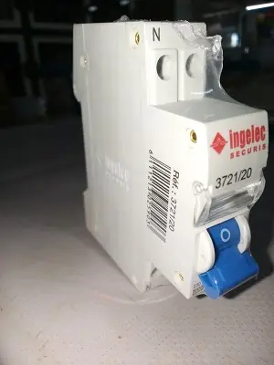 Disjoncteur Unipolaire+Neutre 20A ingelec
