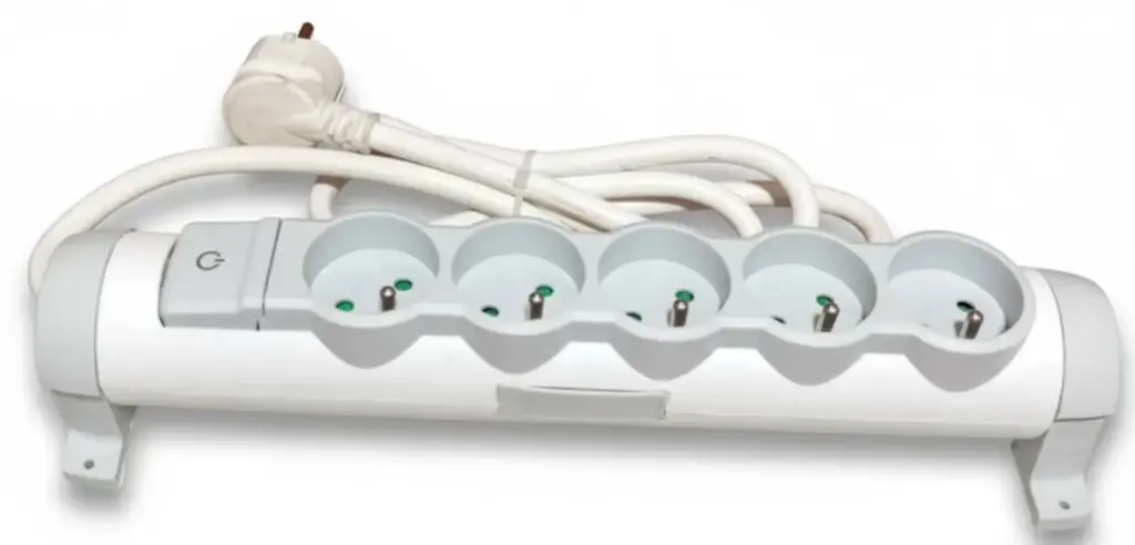 Bloc Multiprise 5x2P+T 3800W 3x1.5mmx1.5m a/Inter. Ref1915 QUALITEC