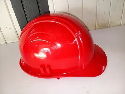 Casque de protection Rouge s/aeration TAHA