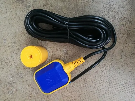 Flotteur electrique 3fils 10m (interrupteur)