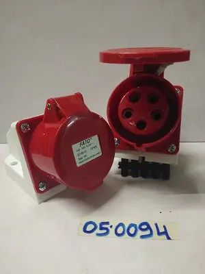Socle prise industrielle femelle115 3P+T+N 16A FATO