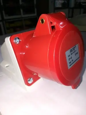 Socle prise industrielle femelle124 3P+T 32A FATO