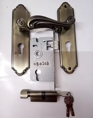 Serrure encastre pour toilette V102-103AB
