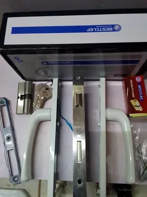 Serrure encastree blanc B100VV 85x30 BESTCLEF